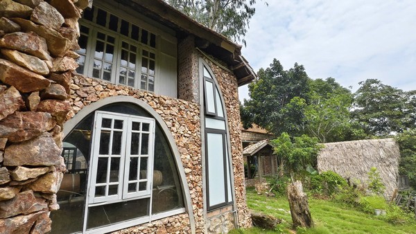 Chi tiết vòm đá bản địa