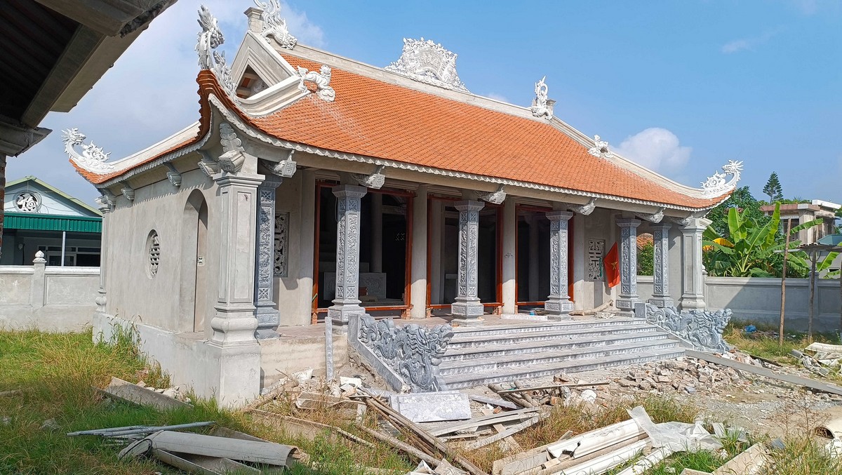 Góc ngắm chi tiết kìm nóc và đao mái cong