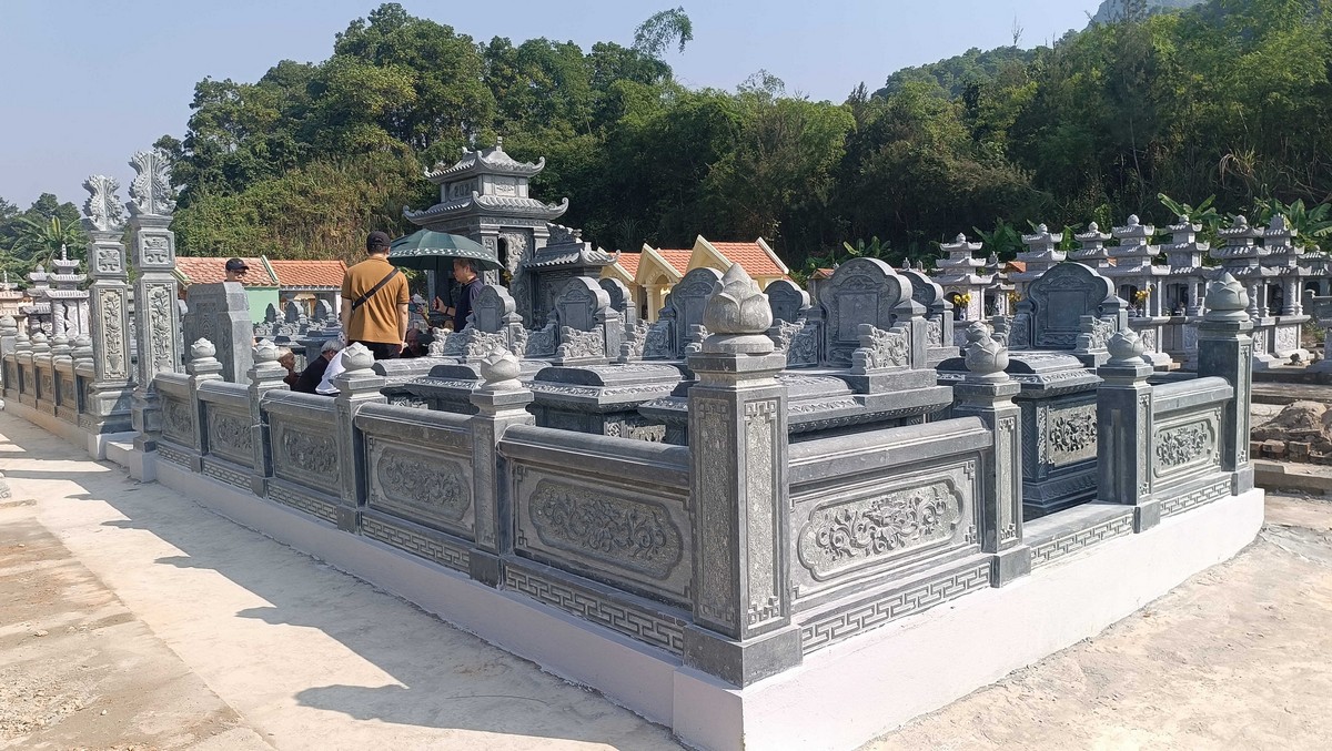 Chữ Thọ đỉnh mộ