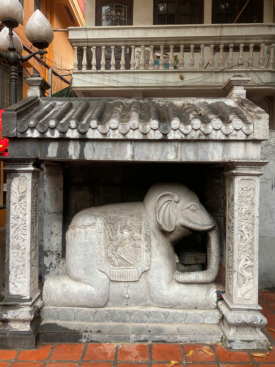 Nghê đá cổ