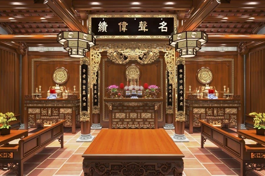 Chính diện gian thờ gia tiên sơn son thếp vàng lộng lẫy