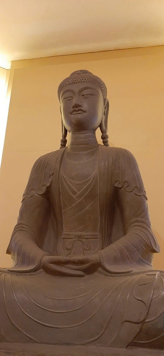 Tượng điêu khắc