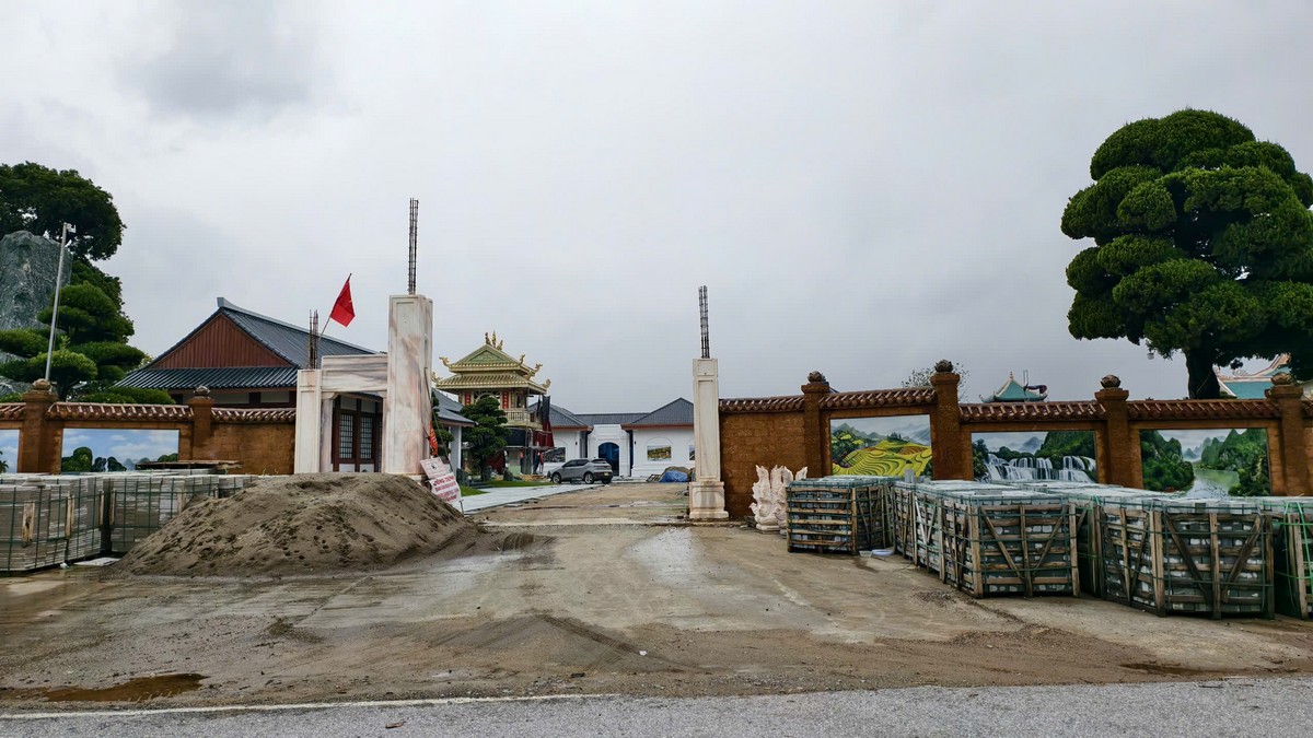 Tập kết đá tự nhiên lát sân