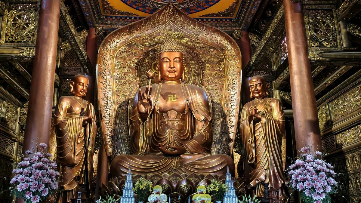 Tiêu điểm Ngôi Tam Bảo Chùa Vạn Sơn