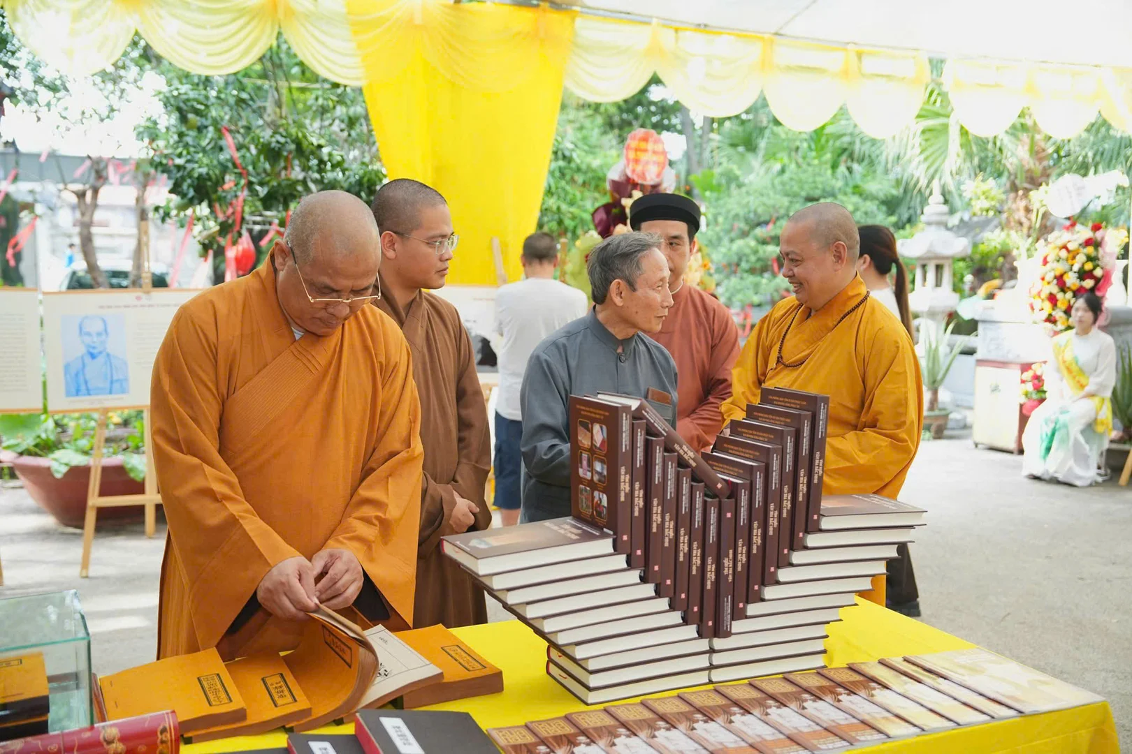 NVN Nguyễn Việt Nam "Kết nối giá trị Việt"